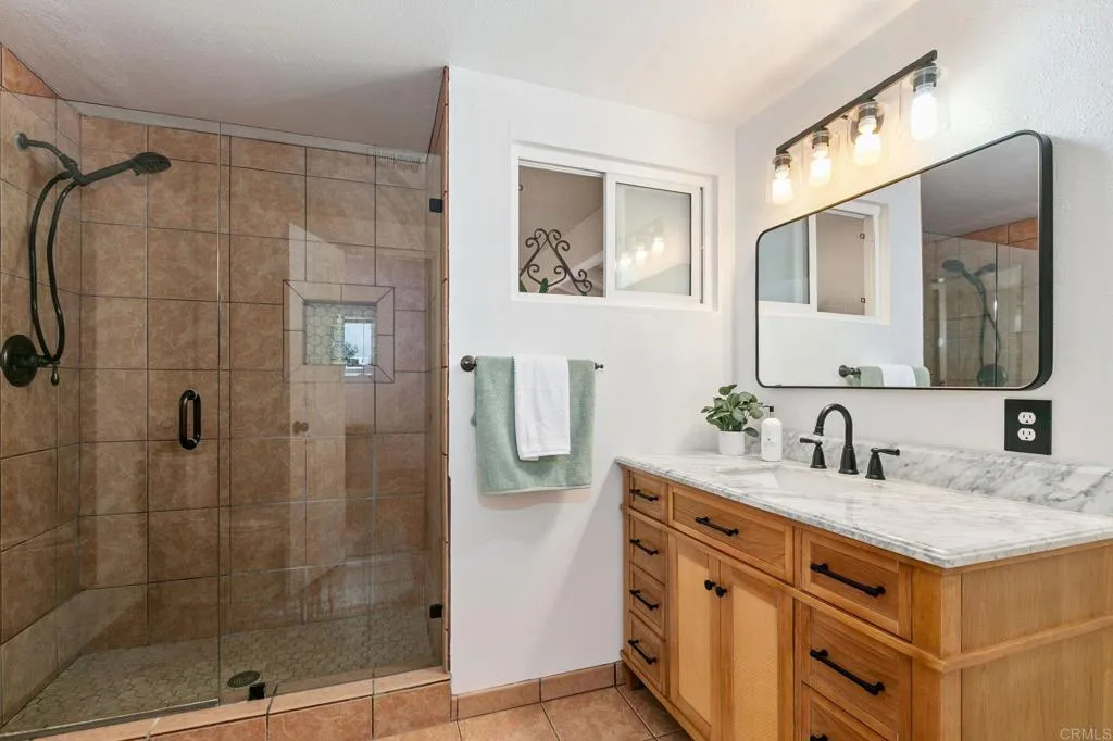 1519 Kurtz Street, Oceanside, California 92054 home-pic-27